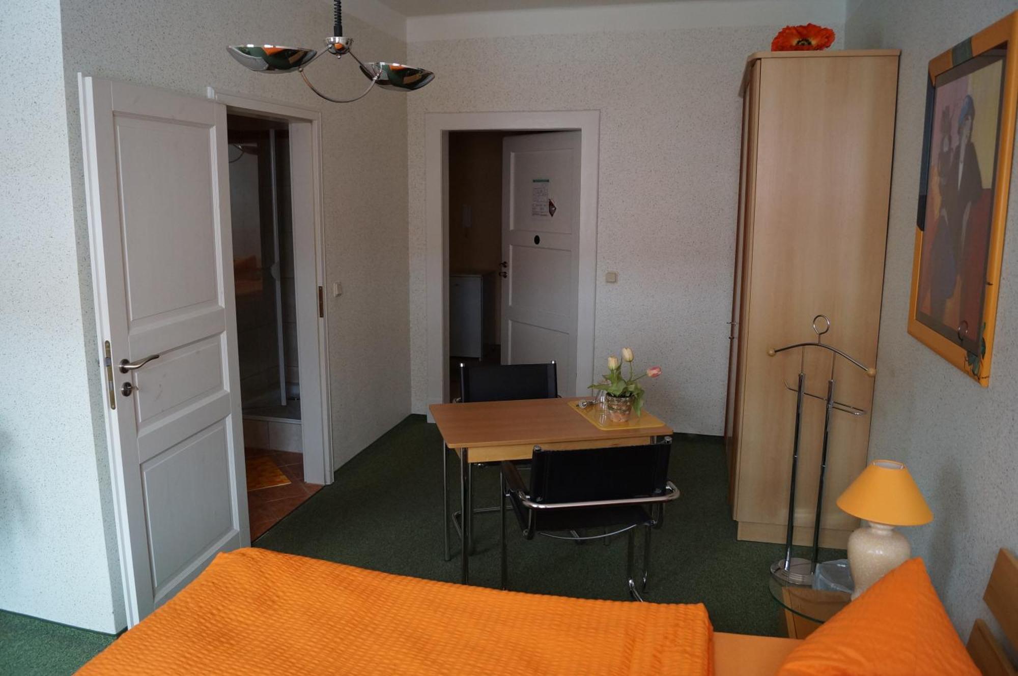 Pension Wegerich แอร์ฟวร์ท ภายนอก รูปภาพ